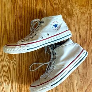 White Converse Size 7